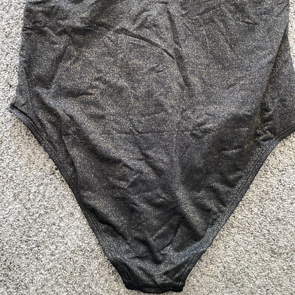 Swim - Picture 5 of 5